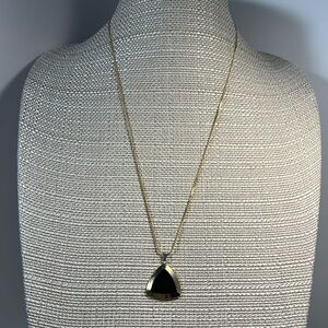 Lovely, long Trinity Necklace Vintage 60’sq. WA264